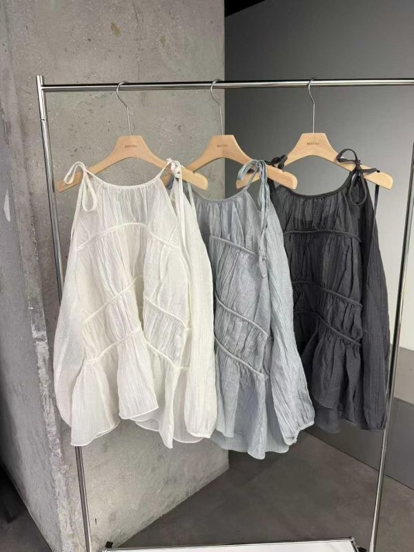 浪漫露肩蛋糕上衣 