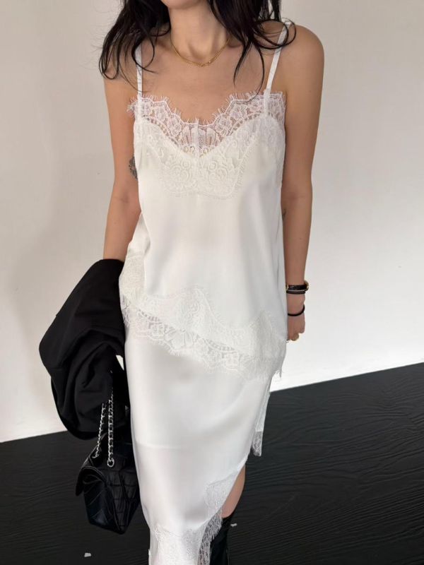 時髦挺版蕾絲背心 