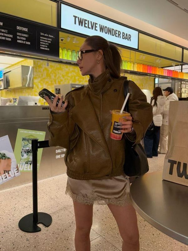 立領兩扣皮外套 