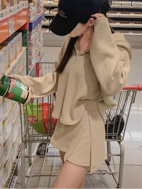 連帽下擺圓弧上衣+假兩件短褲裙Set 