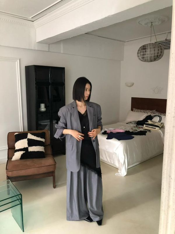 挺版側開衩西裝外套 