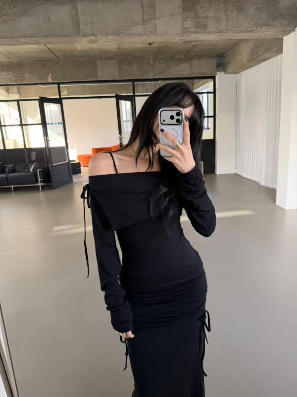 翻領露肩上衣+皺褶顯瘦長裙Set 