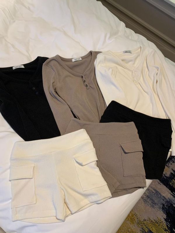 V領坑條羅紋長T+工裝合身小短褲SET 