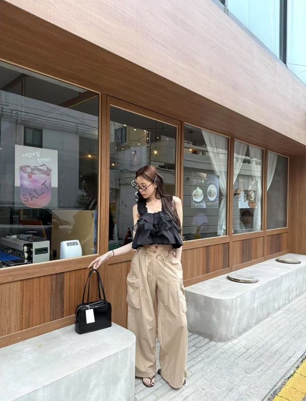 荷葉雙層拚紗背心上衣 