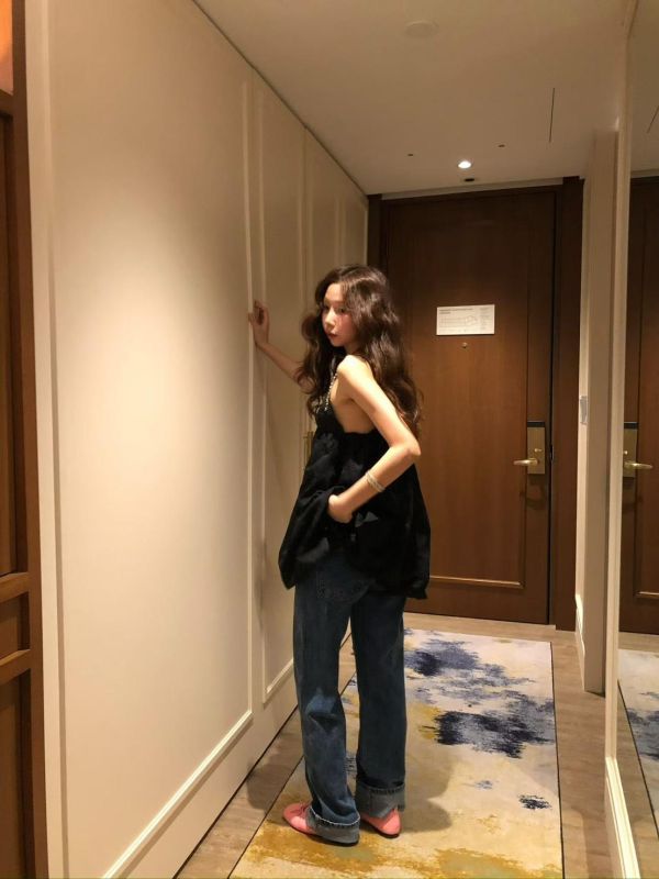 V領花邊背心洋裝 