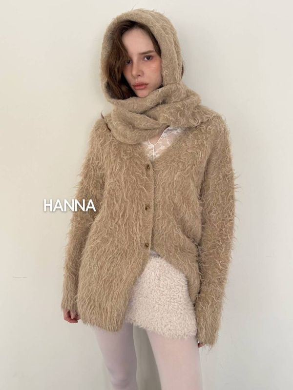 中長版馬海毛外套上衣(附領巾) 