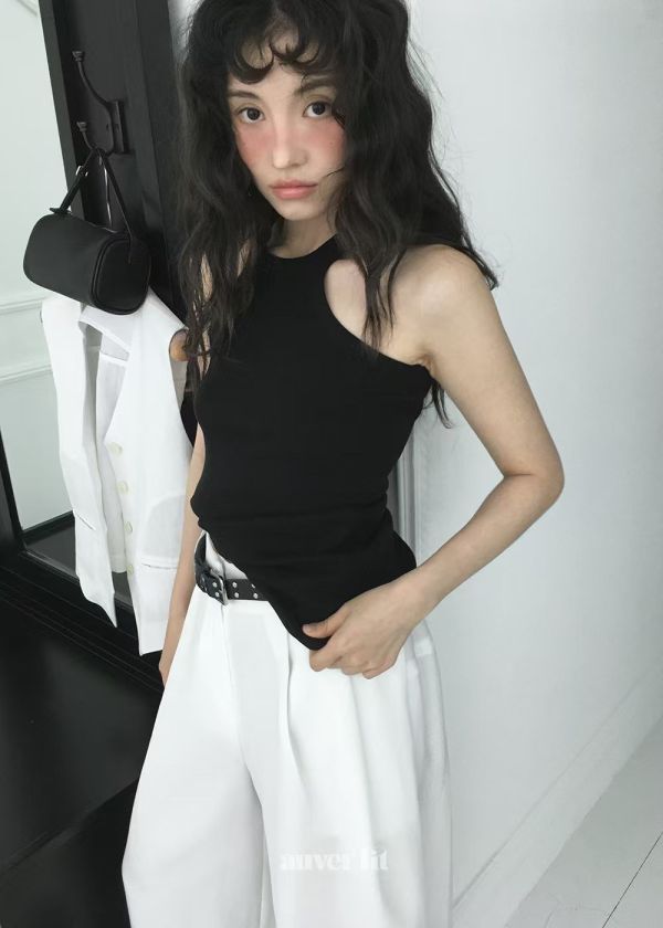 挖肩顯瘦背心 