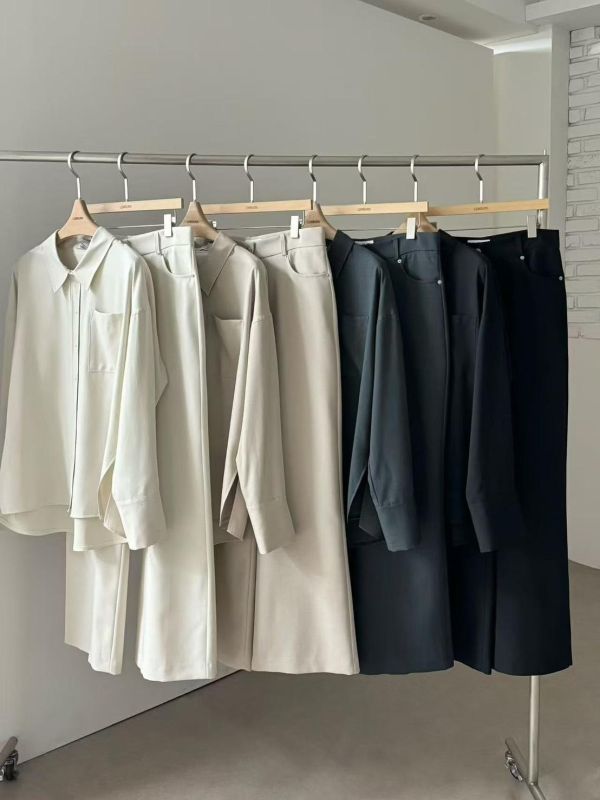 質感不易皺開衩襯衫/鬆弛不易皺直筒小喇叭褲 