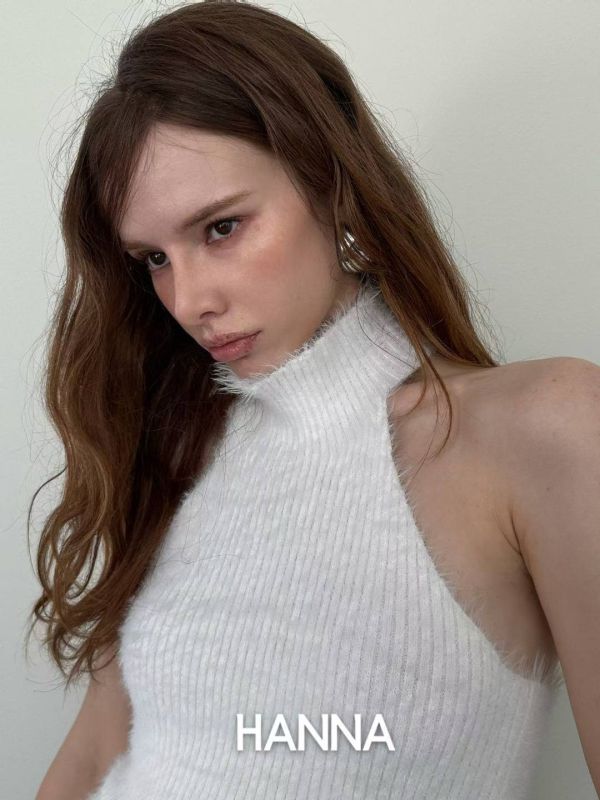 高領削肩針織背心 