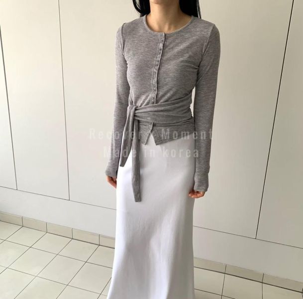 圓領不規則綁帶上衣 