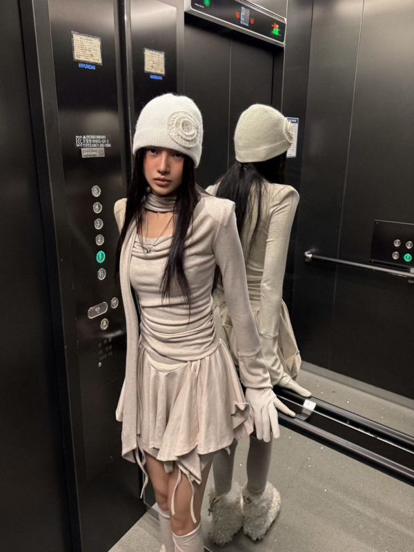 不規則麂皮顯瘦短褲裙 