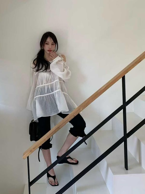 浪漫露肩蛋糕上衣 