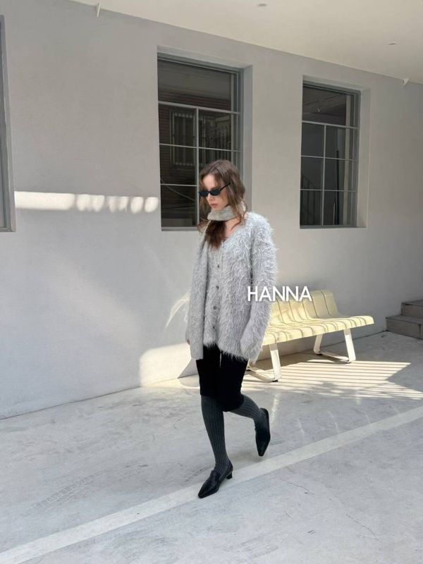 中長版馬海毛外套上衣(附領巾) 