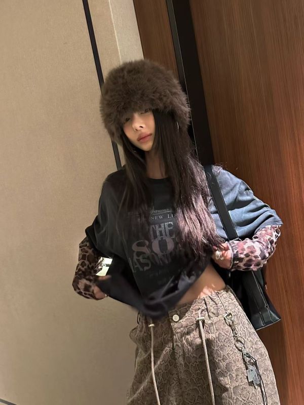 假兩件豹紋拼接長袖上衣 