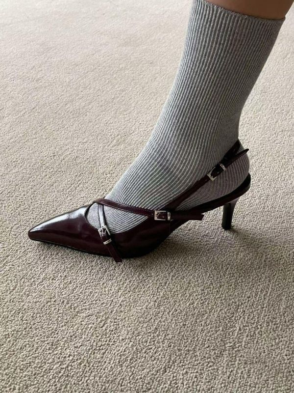 尖頭細扣帶皮革跟鞋(正常版/4公分) 