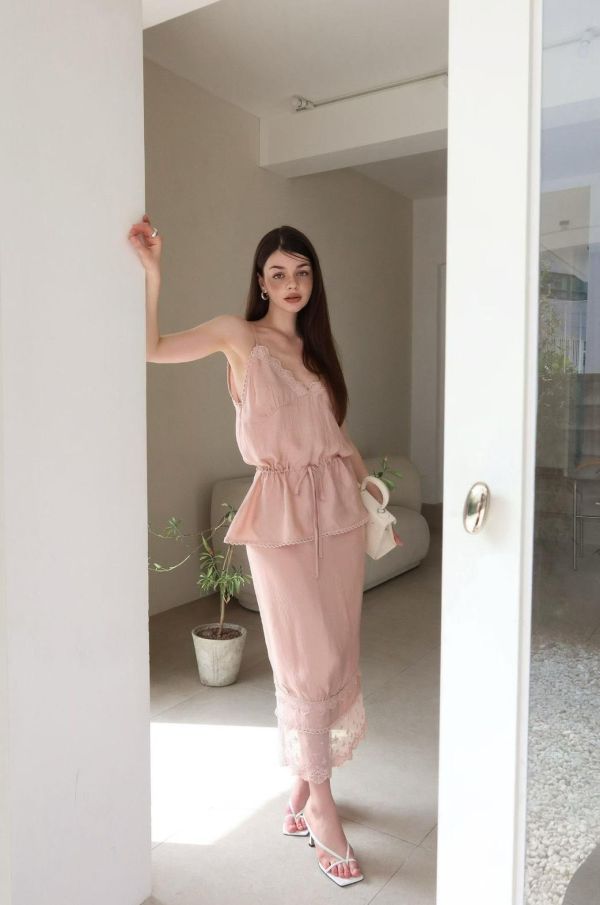 花邊蕾絲直筒裙 