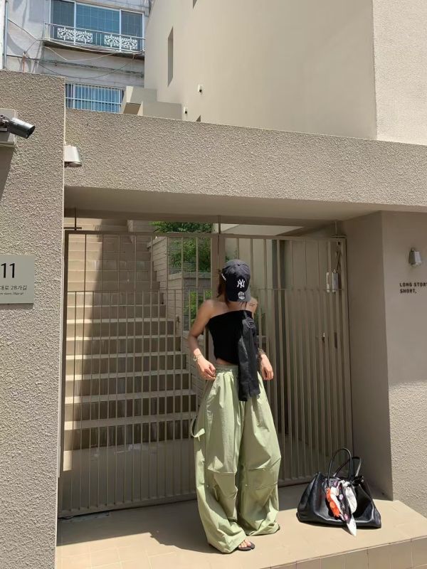 前綁帶造型平口背心 