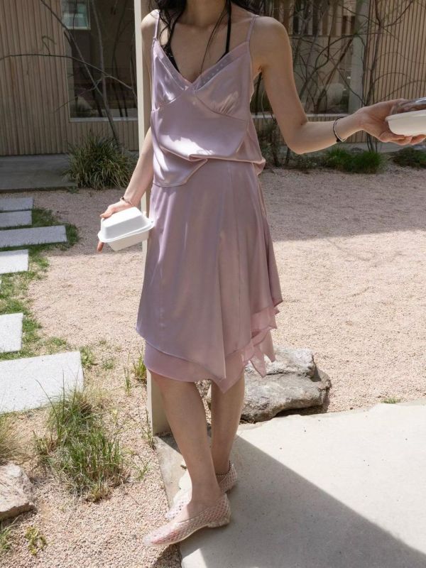 緞面背心/緞面不規則裙 