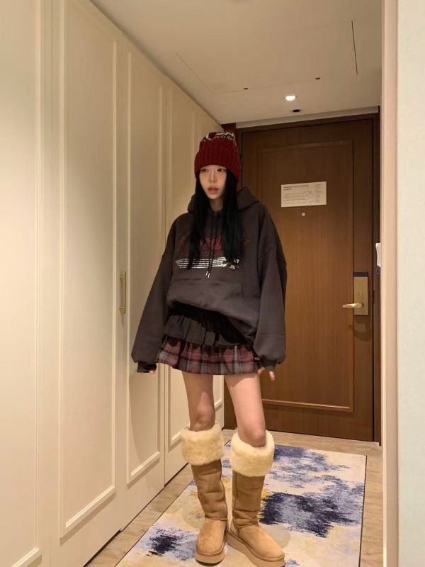 鬆緊腰格紋拼接短裙 