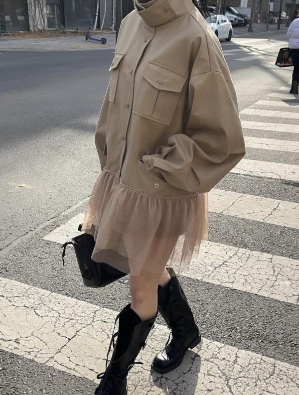 下擺網紗拼接立領風衣外套 