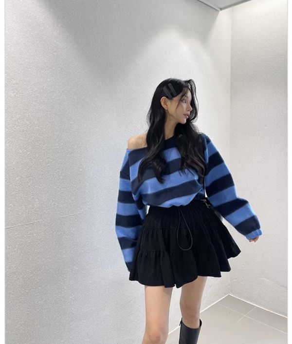 條紋撞色下擺縮口短版毛衣 
