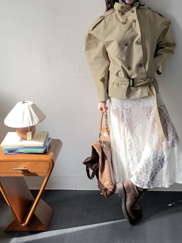 古董蕾絲花透膚魚尾裙 