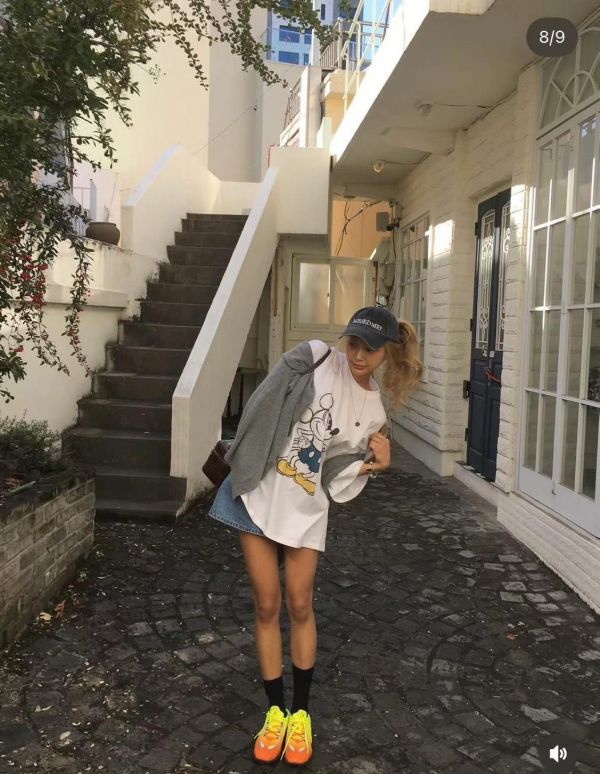 手繪風米奇寬鬆上衣 