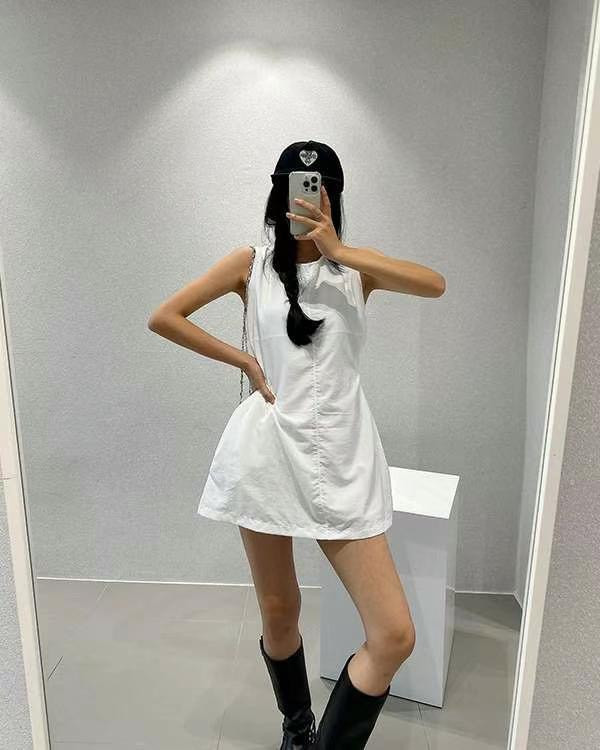 質感腰身短洋裝 