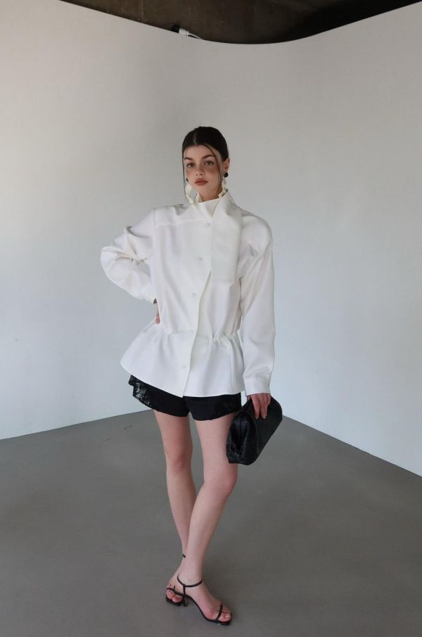 收腰立領風衣外套 