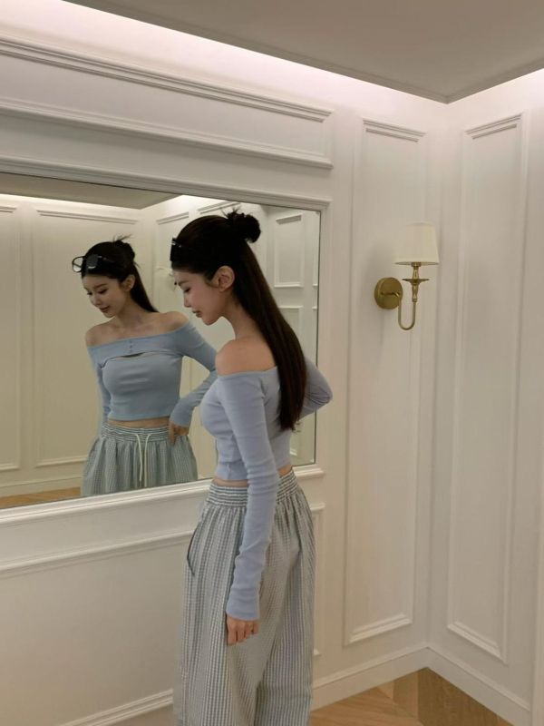 一字肩縷空性感上衣 