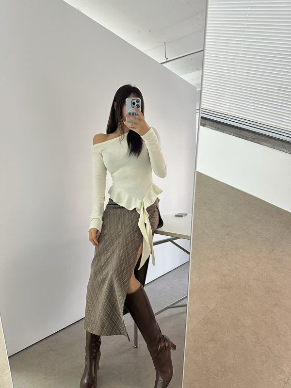 不規則下擺長袖上衣 