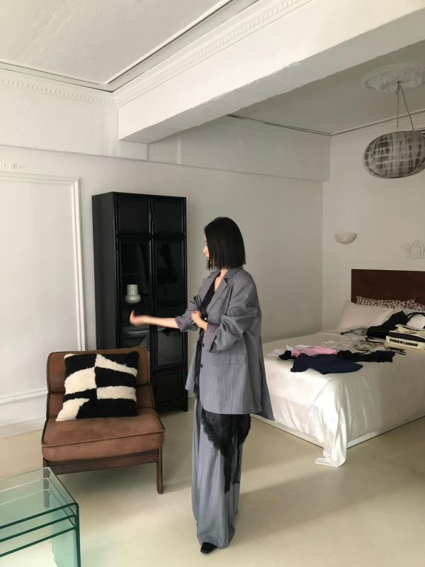 挺版側開衩西裝外套 