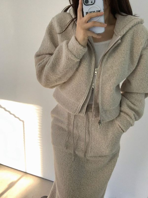 假兩件羊羔毛外套/後開衩羊羔毛長裙 