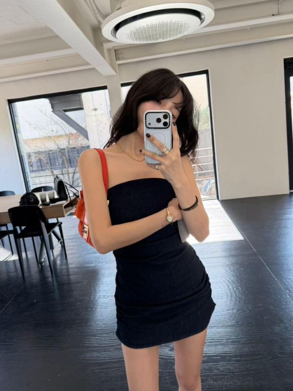 牛仔抓摺平口短洋裝 