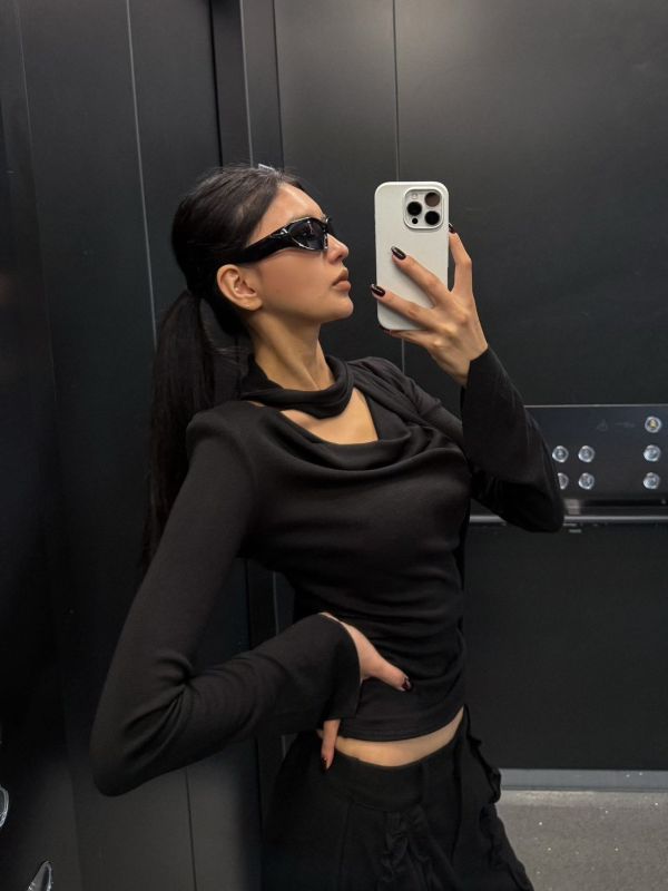 綁帶堆堆感上衣 