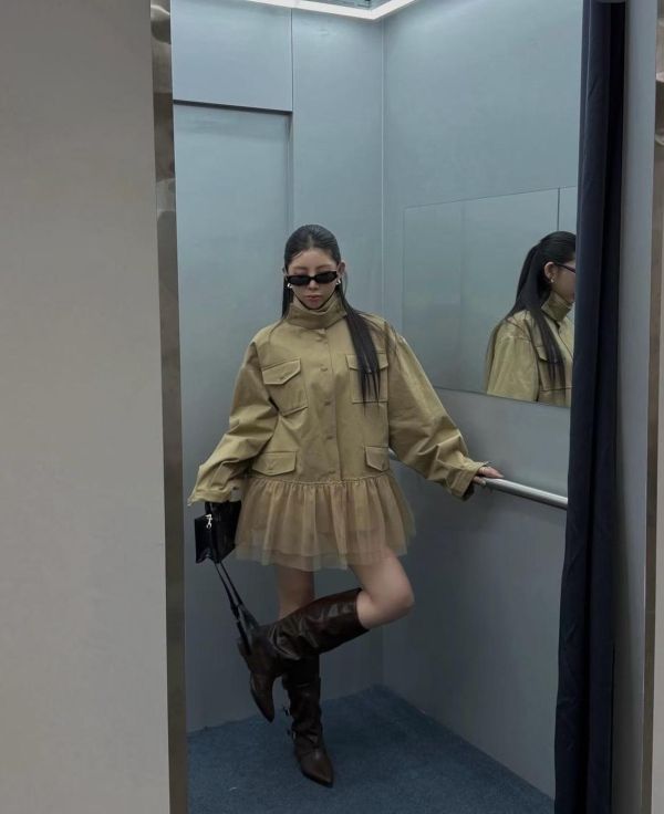 下擺網紗拼接立領風衣外套 