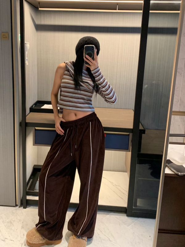 天鵝絨下擺縮口休閒褲 