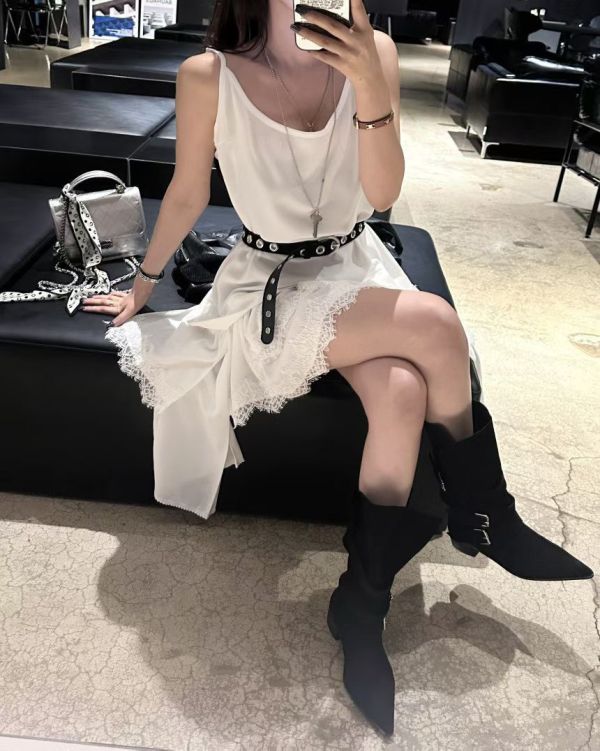 不規則蕾絲拼接洋裝 