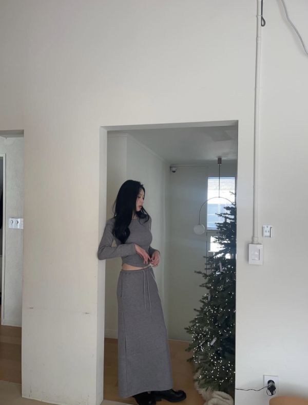 修身長袖上衣/抽繩修身長裙 