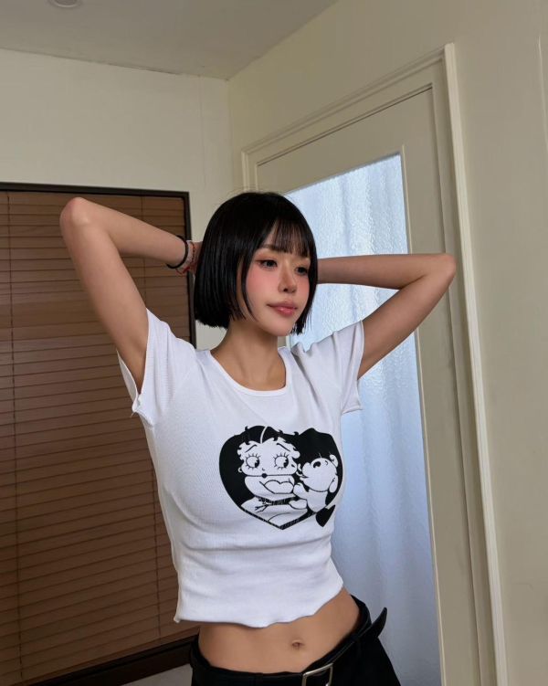 美式復古圓領上衣 