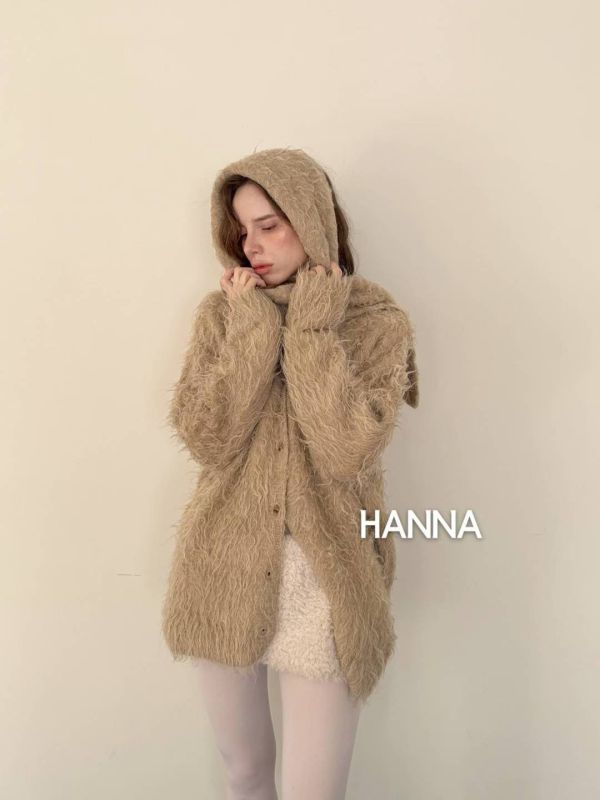 中長版馬海毛外套上衣(附領巾) 