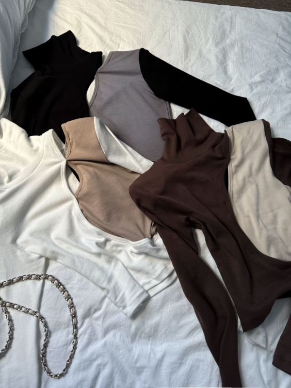 高領縷空拚色上衣 