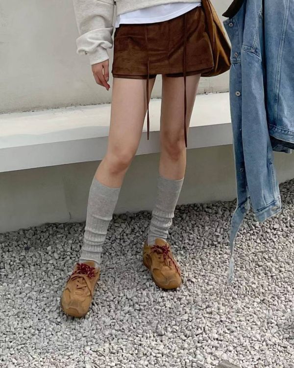 復古雙層麂皮絨短褲裙 