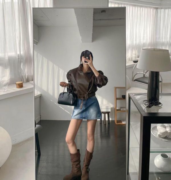 翻領釦帶皮革外套 