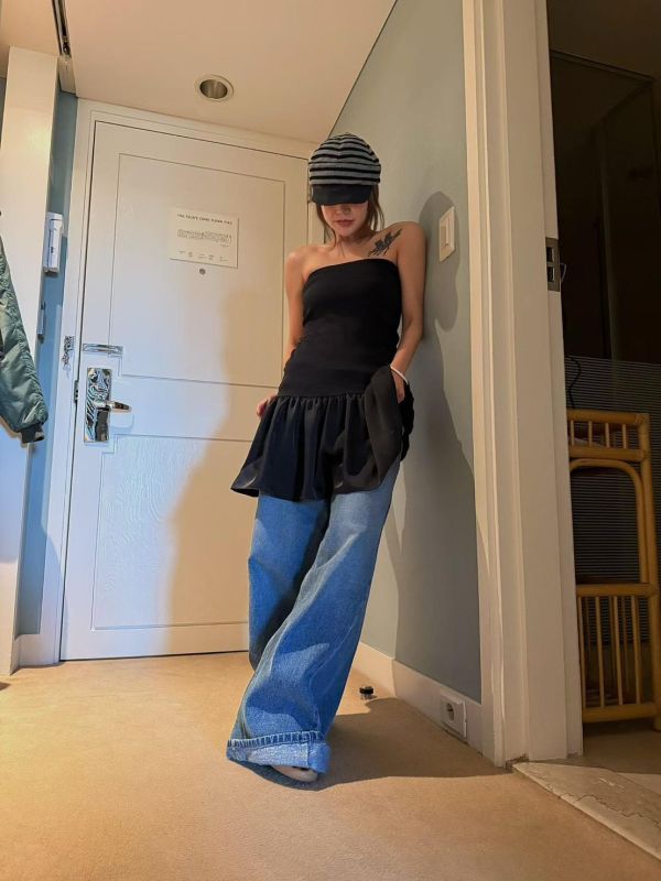 緞面拼接荷葉邊平口洋裝 