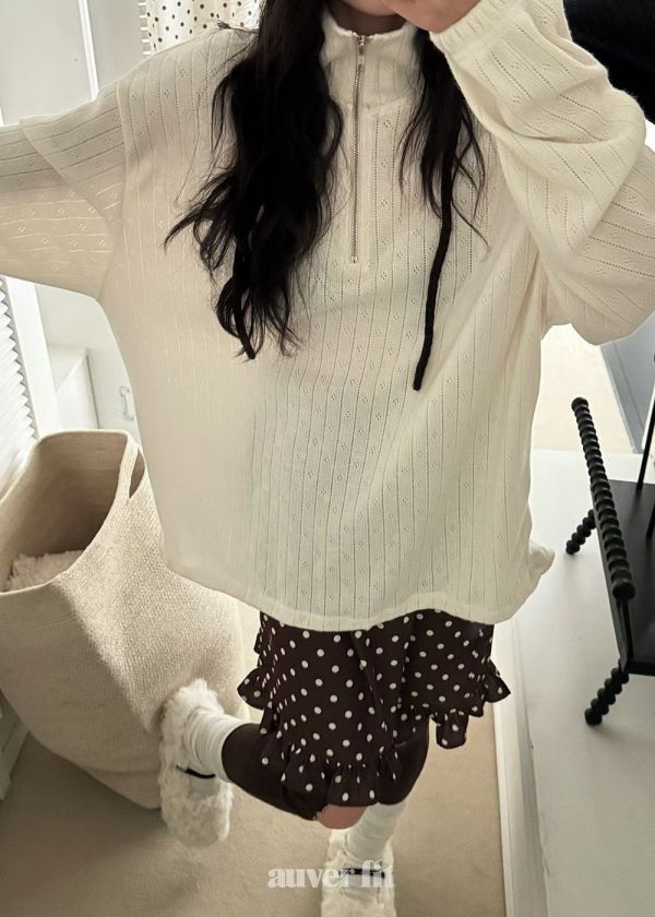 半拉鍊高領下擺縮口針織上衣/寬鬆休閒縮口褲 