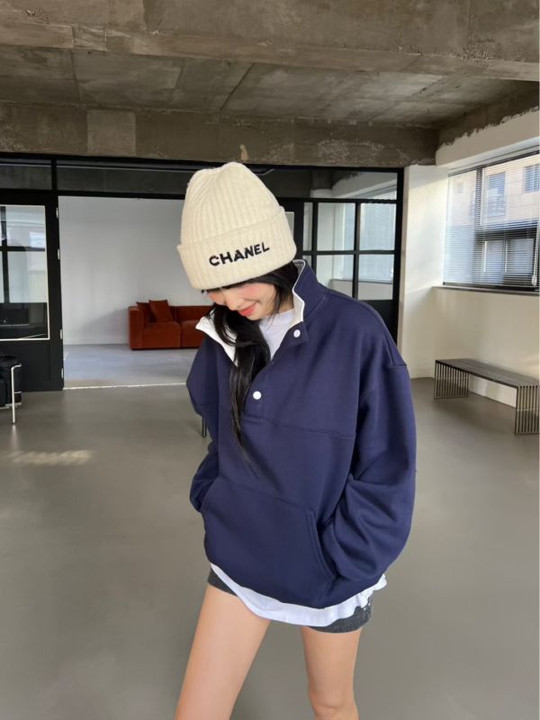 立領寬鬆休閒上衣 