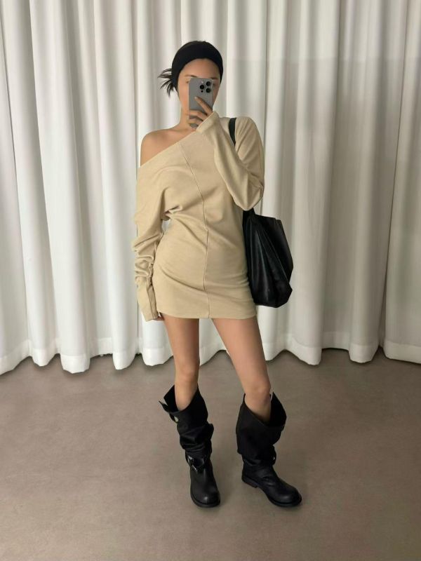 車線剪裁斜肩棉質洋裝 