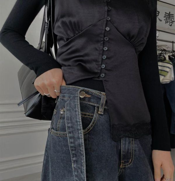 低領蕾絲邊背心 