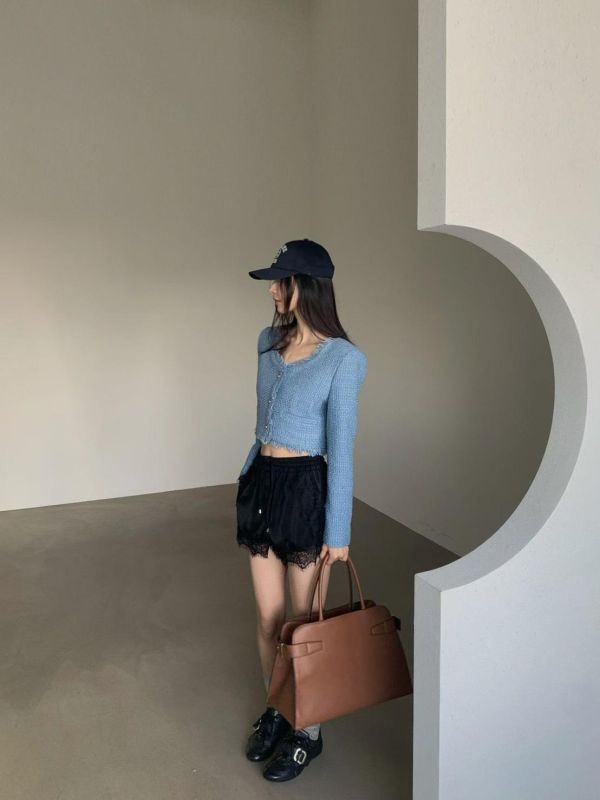 鬆緊腰蕾絲短褲 